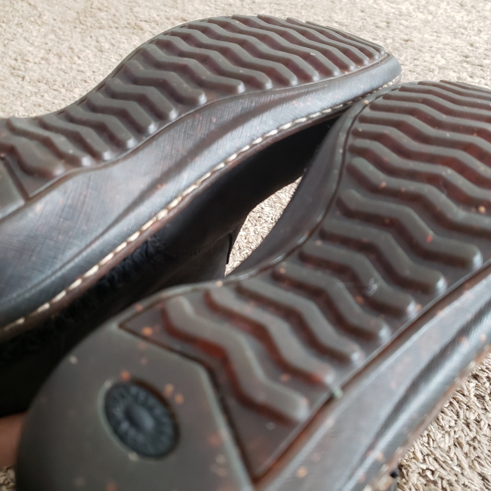 Ugg Kaya Boots - Picture 4 of 8